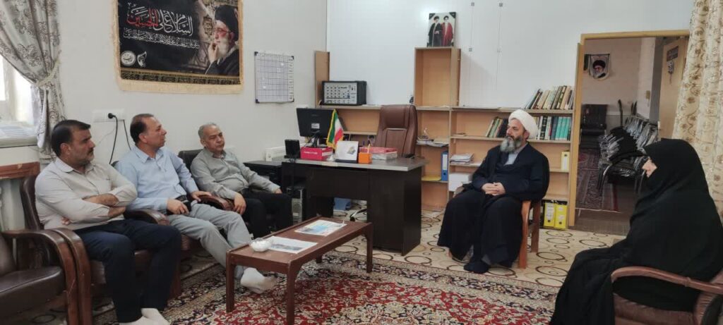 دیدار مدیرعامل دارالشفاء با امام جمعه فردوس